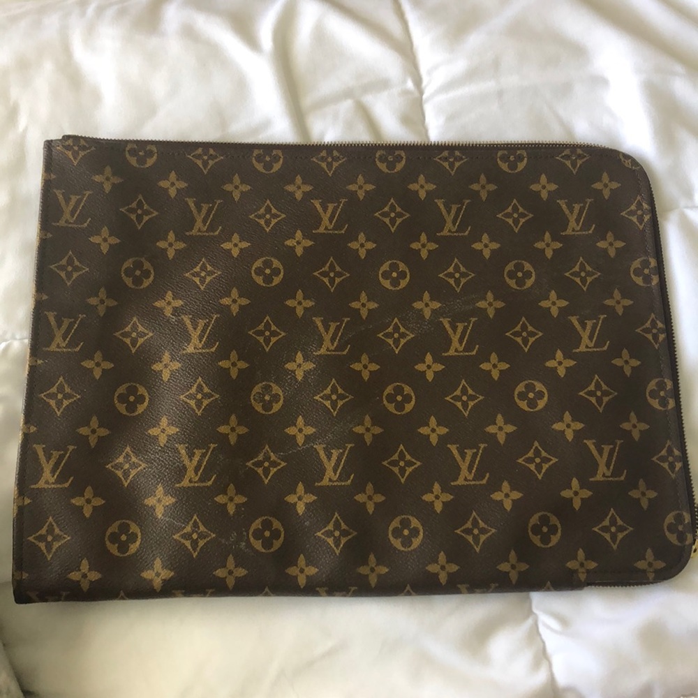 COPY - Authentic Louis Vuitton Pochete (XL)